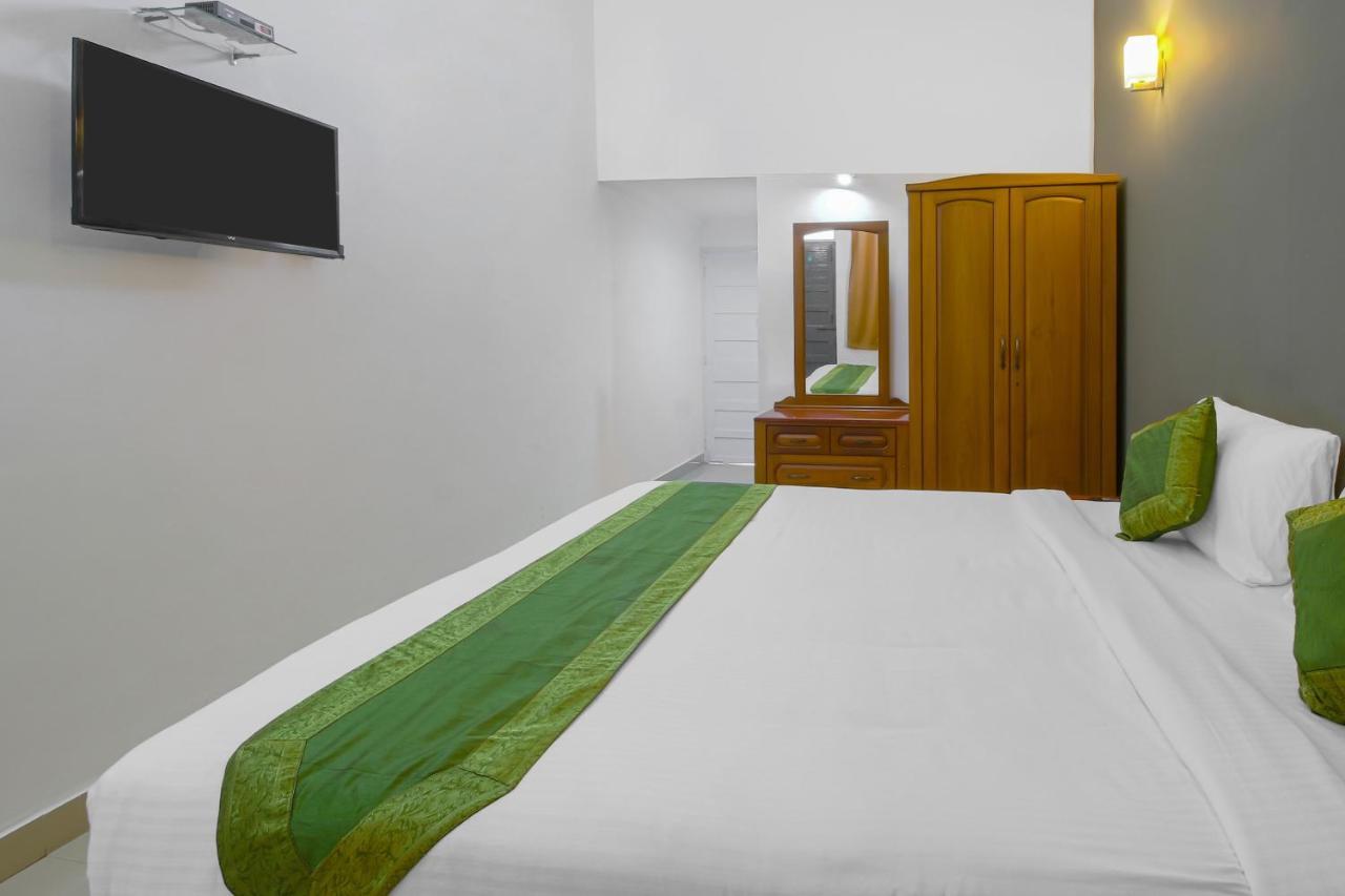 Hotel Treebo Trip La Portuguesa Candolim Esterno foto
