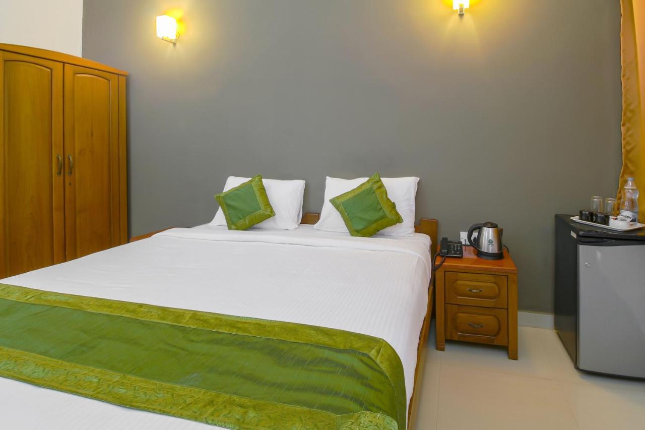 Hotel Treebo Trip La Portuguesa Candolim Esterno foto